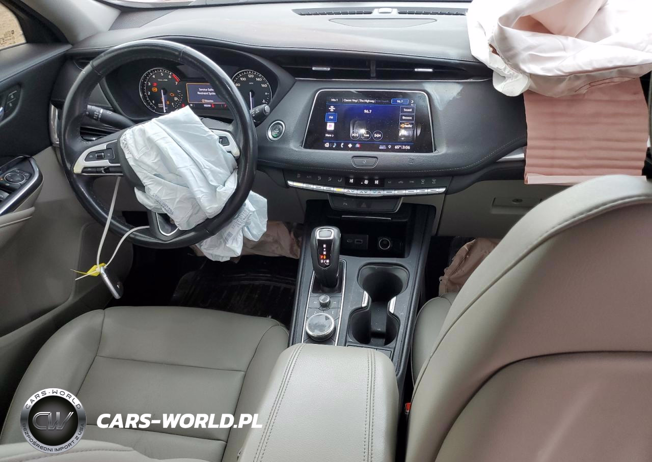 2019 Cadillac Xt4 Luxury VIN:1GYAZAR49KF142783 - 8