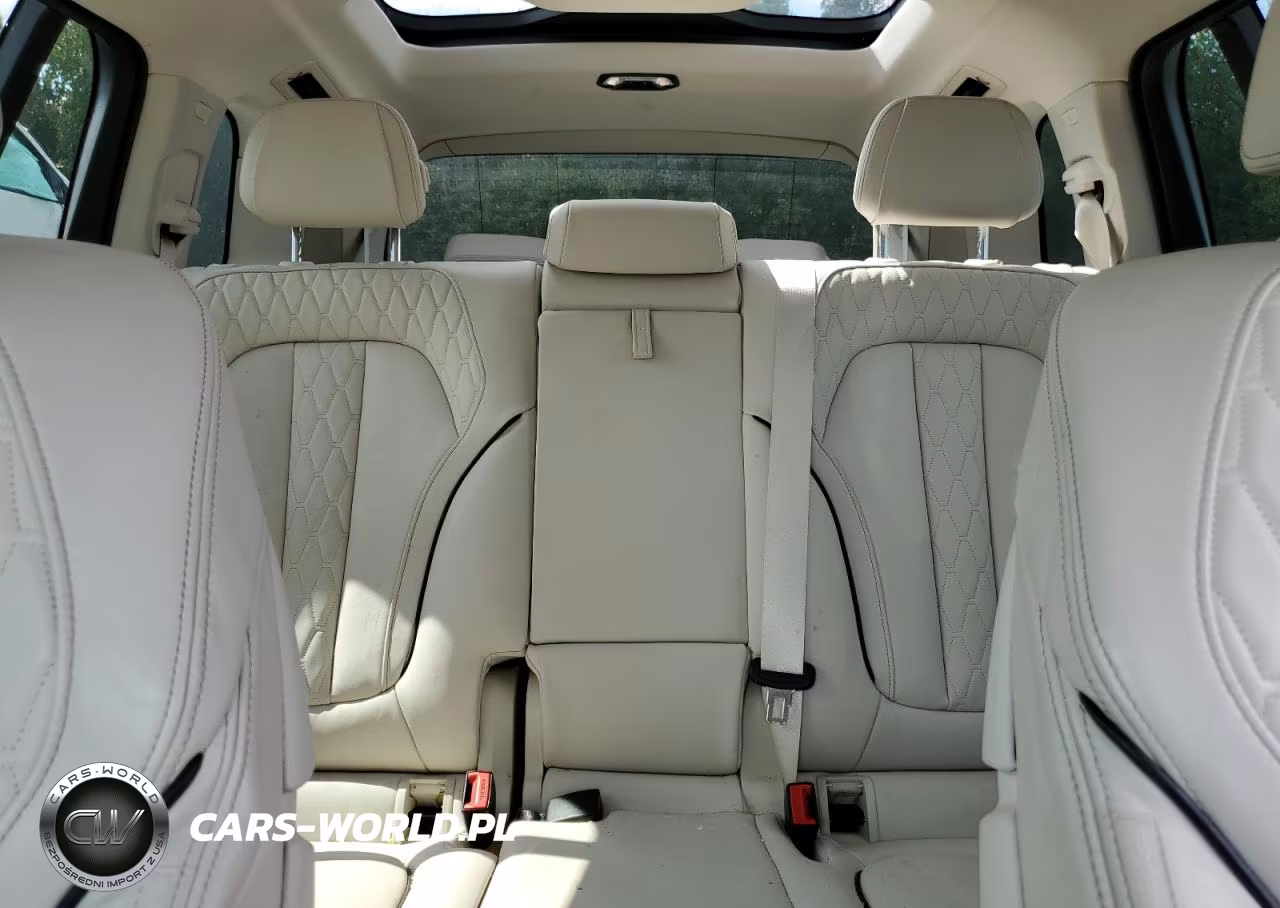 2020 BMW X7 xDrive40I VIN:5UXCW2C08L9C82182 - 10