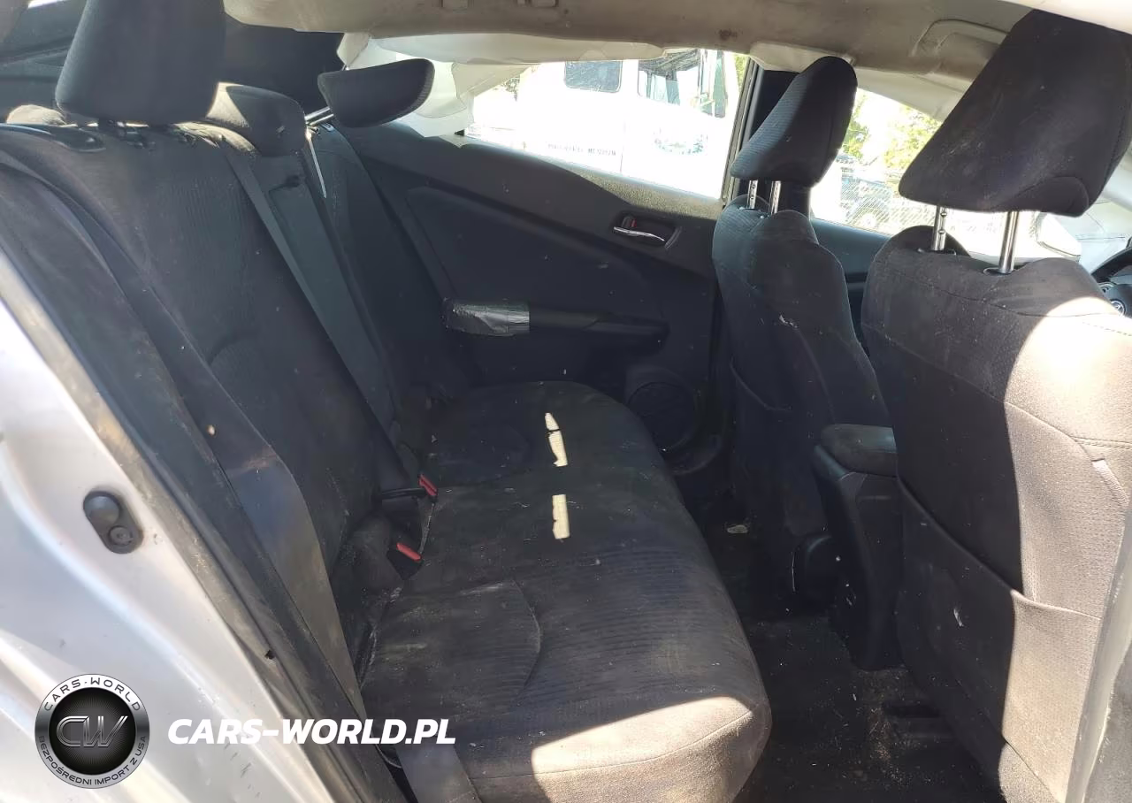 2016 Toyota Prius VIN:JTDKARFUXG3023041 - 10