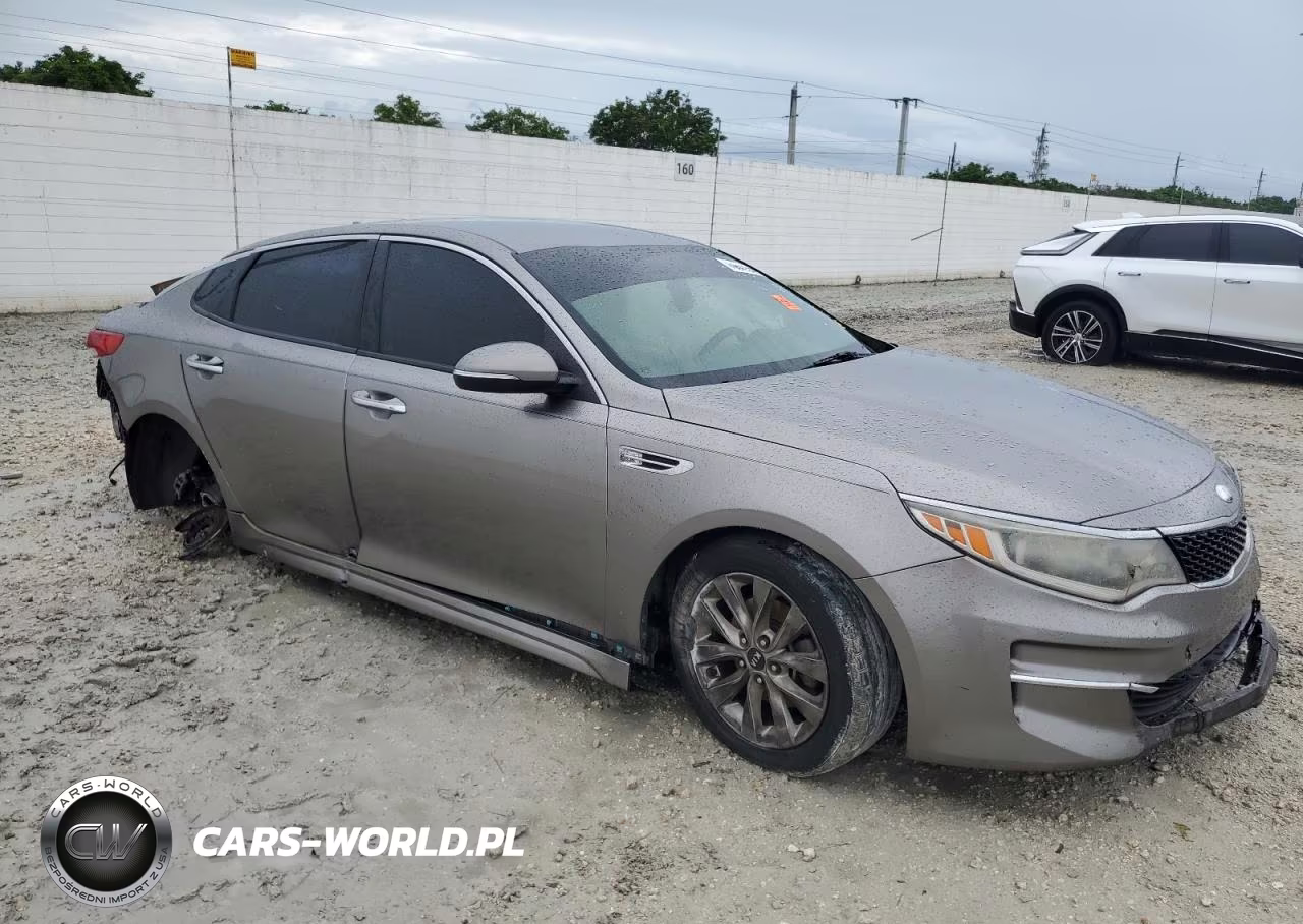 2018 Kia Optima Lx VIN:5XXGT4L35JG253642 - 4
