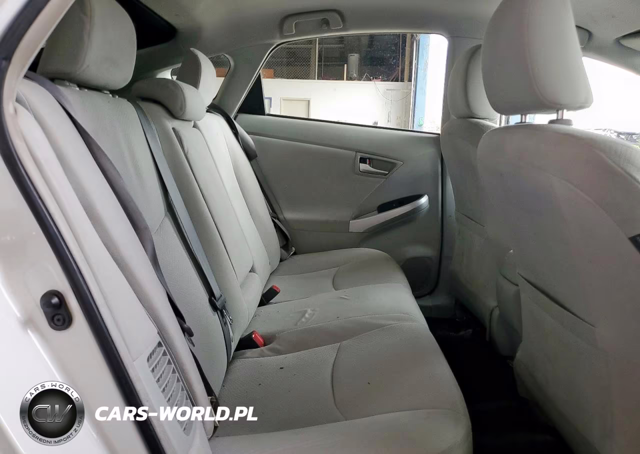2014 Toyota Prius VIN:JTDKN3DU7E0371561 - 10