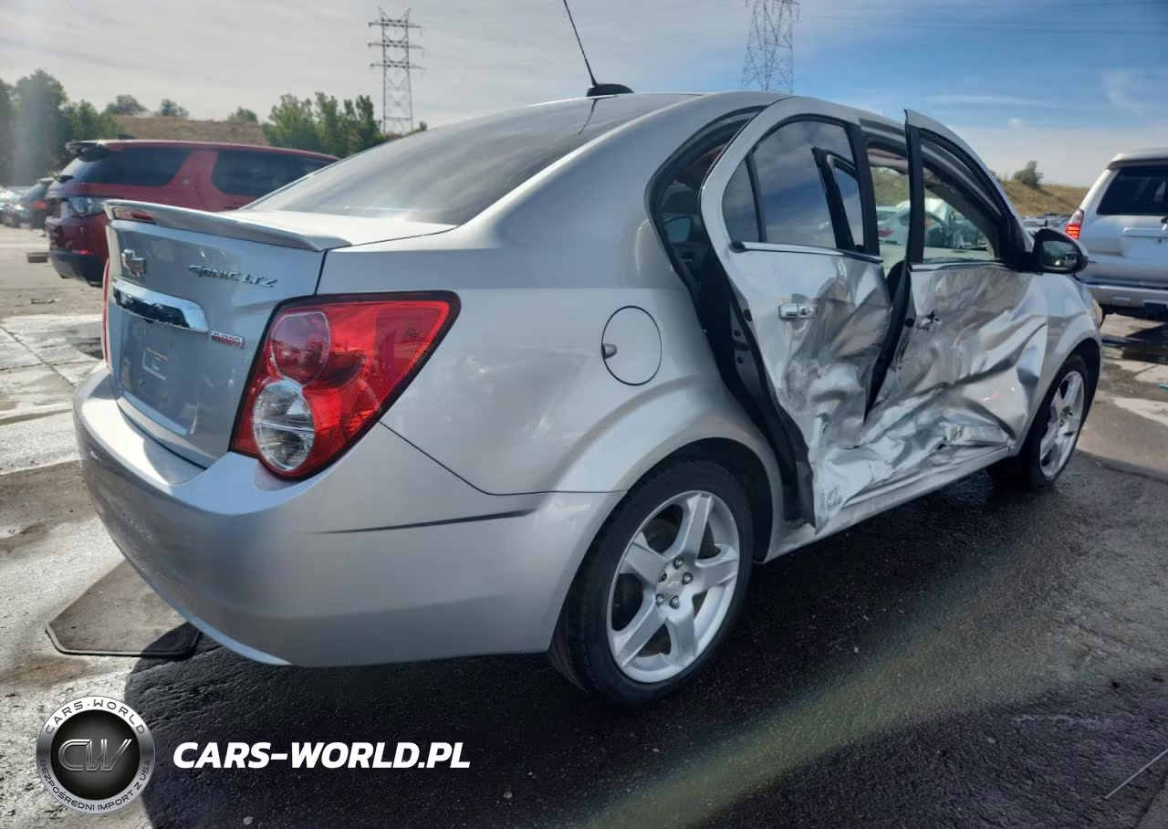 2016 Chevrolet Sonic Ltz VIN:1G1JE5SB5G4151560 - 3