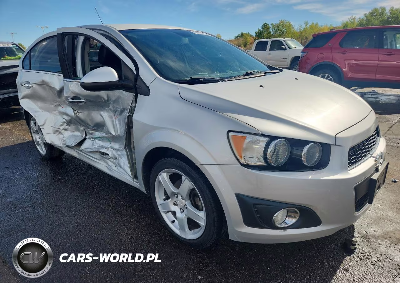 2016 Chevrolet Sonic Ltz VIN:1G1JE5SB5G4151560 - 4