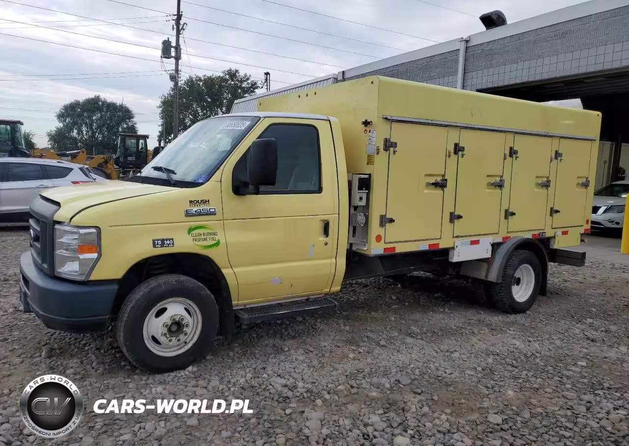 2019 Ford Econoline E450 Super Duty Cutaway Van