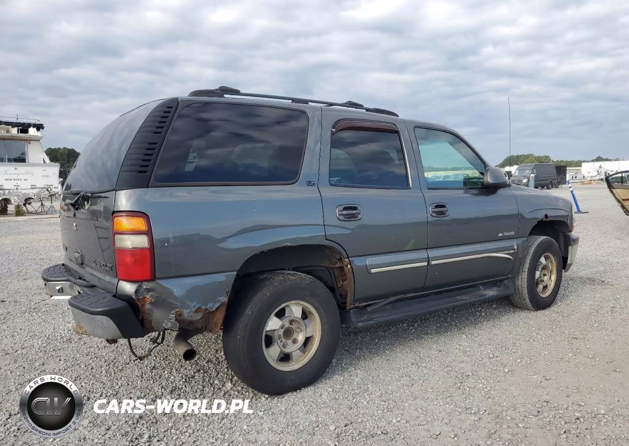 2001 Chevrolet Tahoe K1500 VIN:1GNEK13TX1R201677 - 3