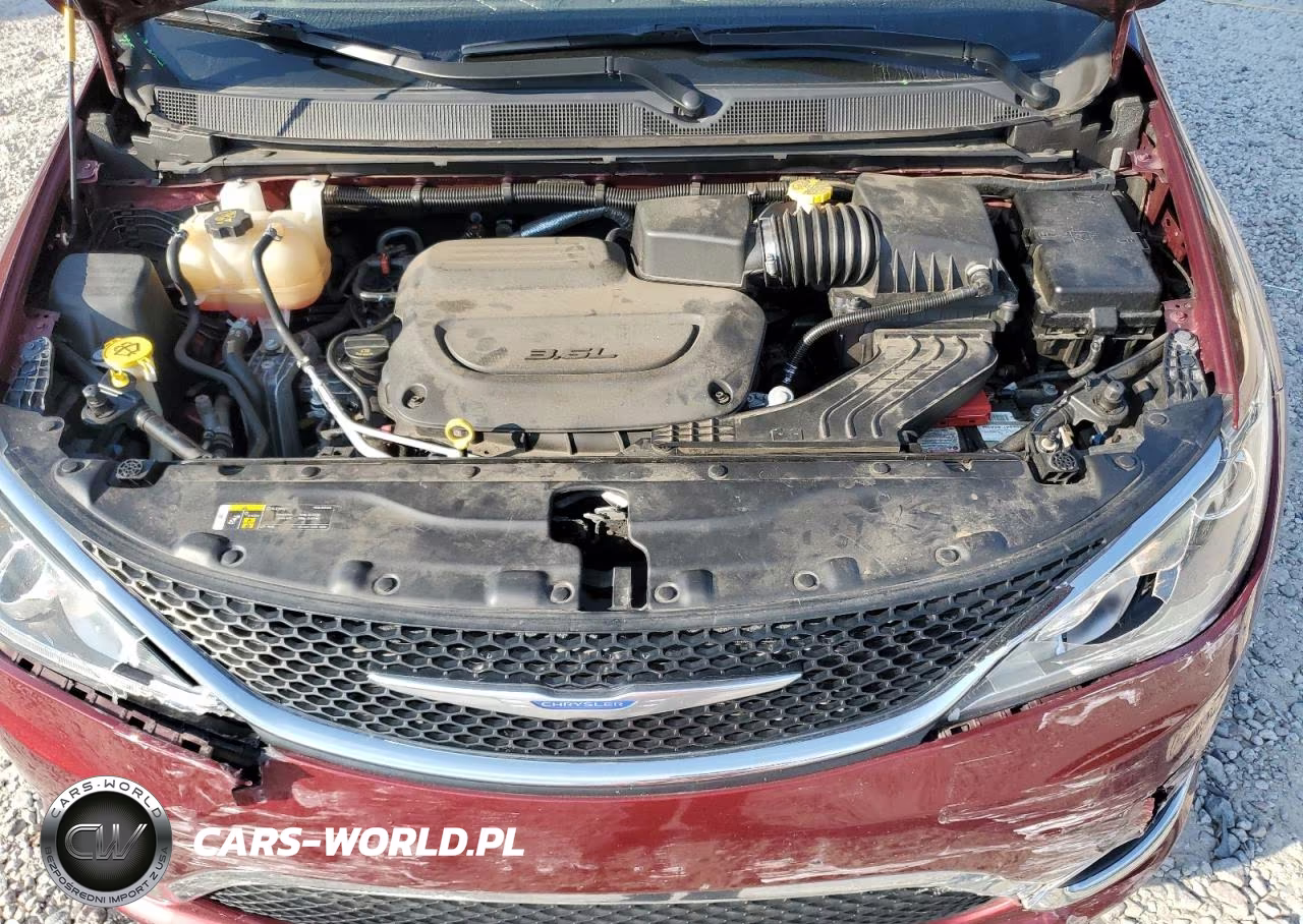 2020 Chrysler Pacifica Touring L VIN:2C4RC1BG3LR283535 - 12