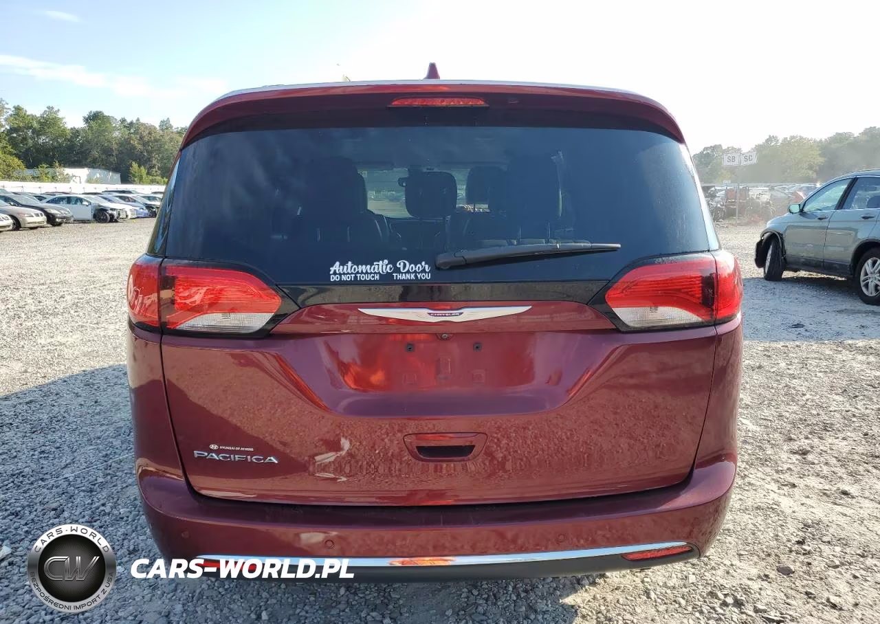 2020 Chrysler Pacifica Touring L VIN:2C4RC1BG3LR283535 - 6