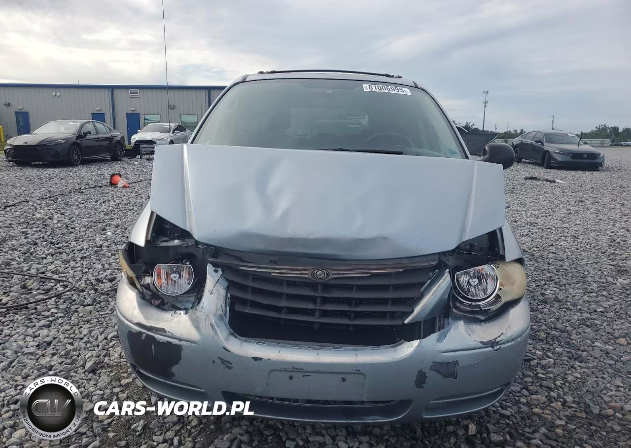 2006 Chrysler Town & Country Touring VIN:2A4GP54LX6R805752 - 5