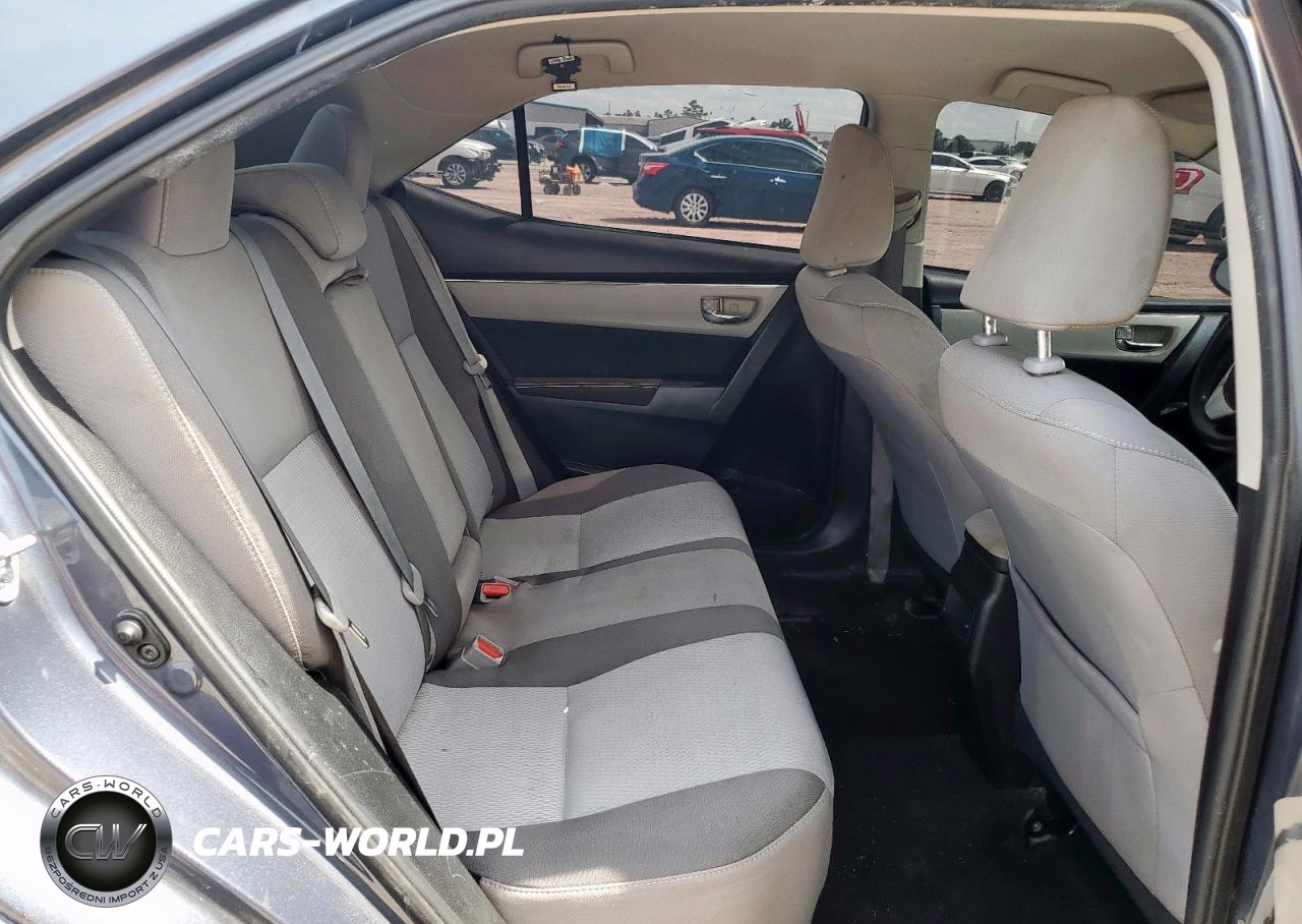 2018 Toyota Corolla L VIN:5YFBURHE9JP744298 - 10