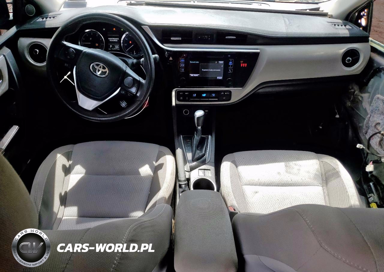 2018 Toyota Corolla L VIN:5YFBURHE9JP744298 - 8