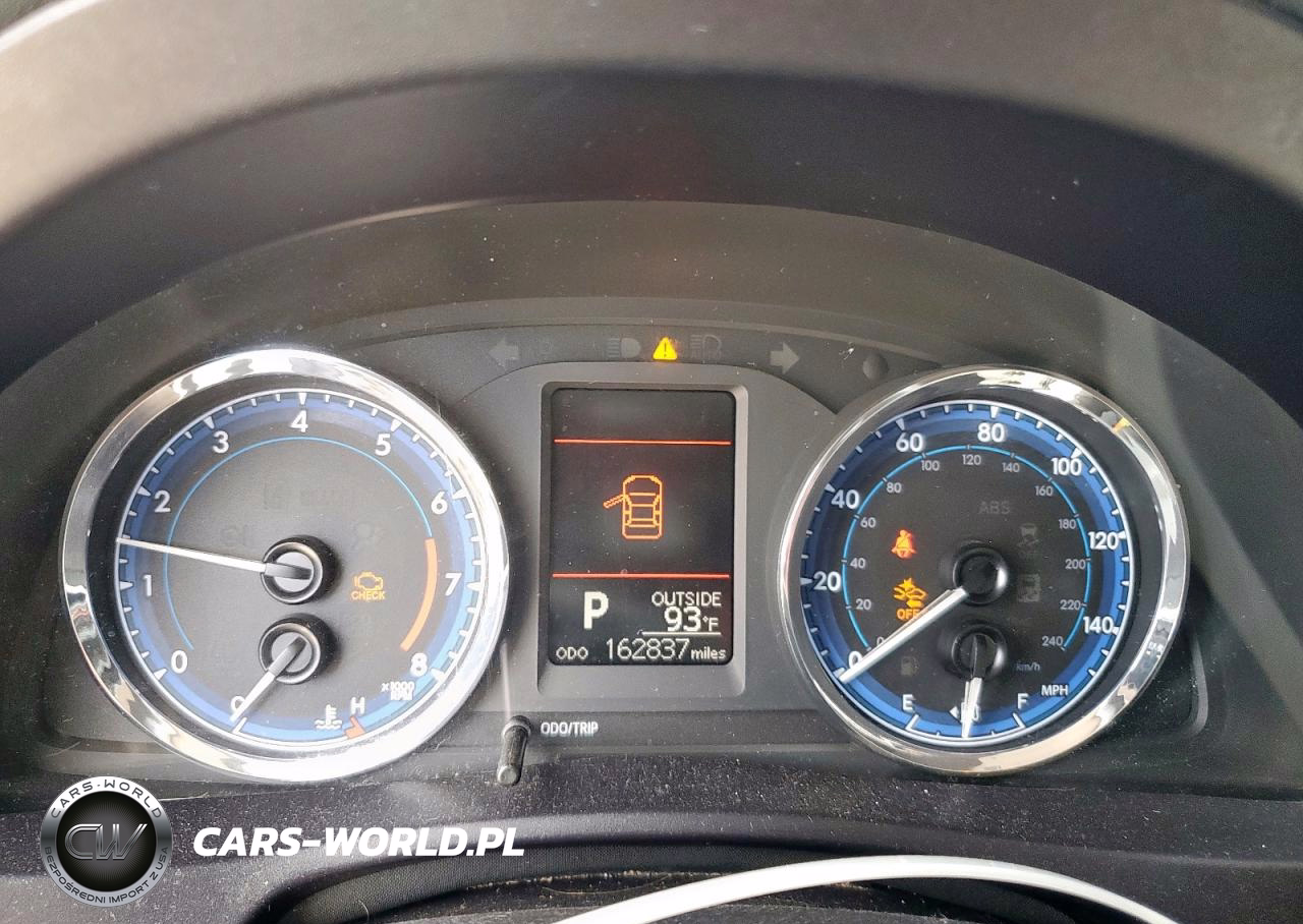2018 Toyota Corolla L VIN:5YFBURHE9JP744298 - 9