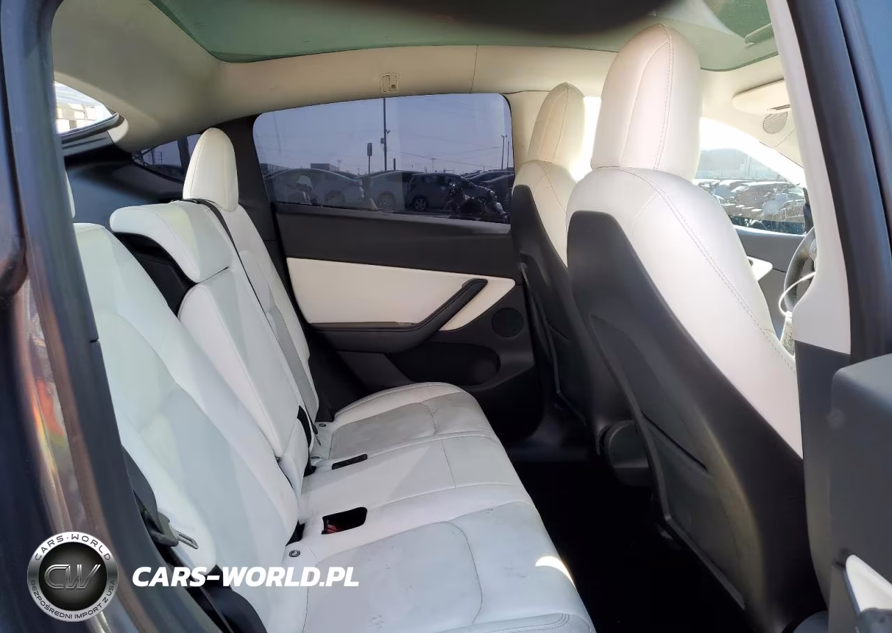 2020 Tesla Model Y VIN:5YJYGDEF5LF001847 - 11