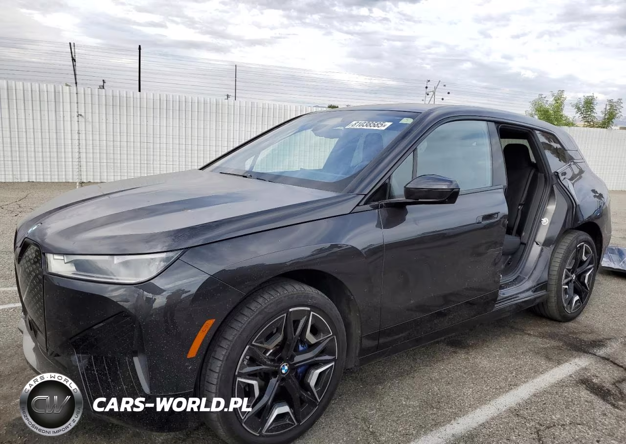 2025 BMW Ix xDrive50