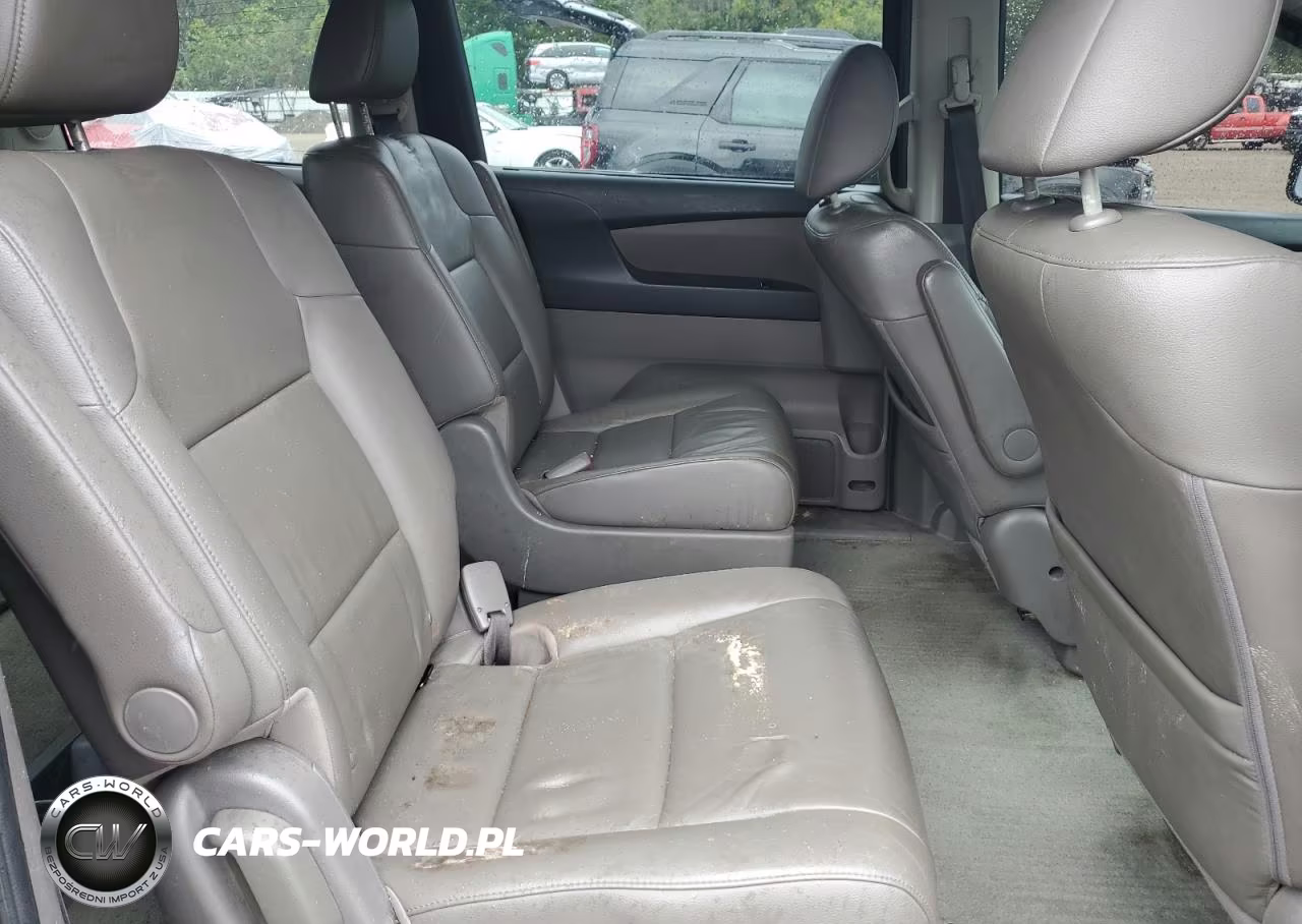 2012 Honda Odyssey Touring VIN:5FNRL5H99CB136826 - 11