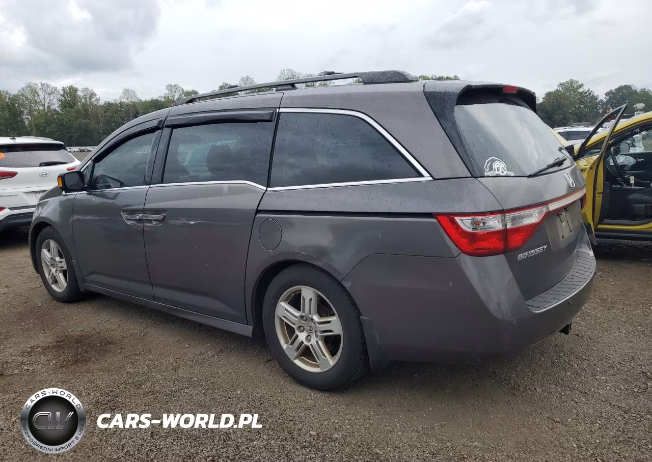 2012 Honda Odyssey Touring VIN:5FNRL5H99CB136826 - 2