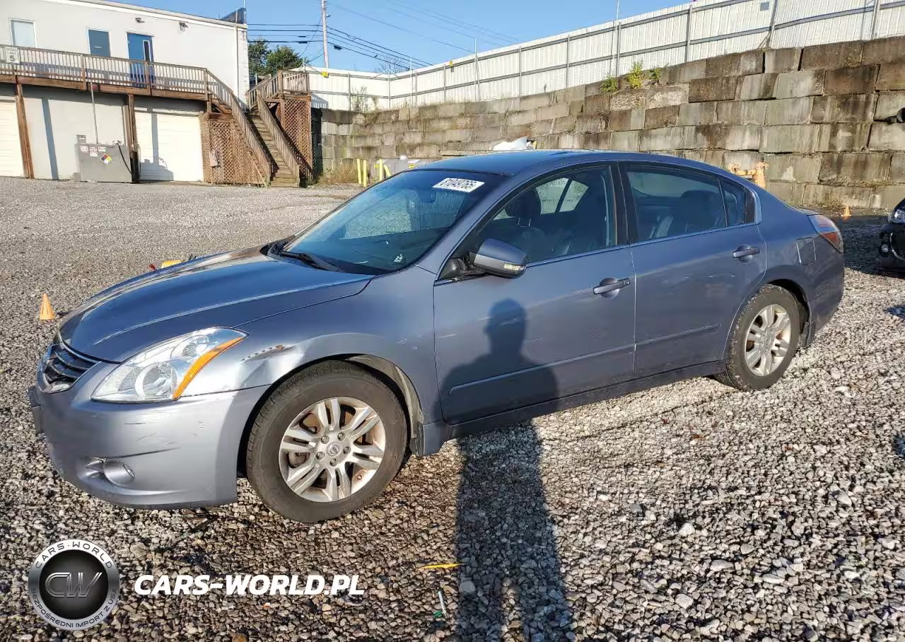 2012 Nissan Altima Base