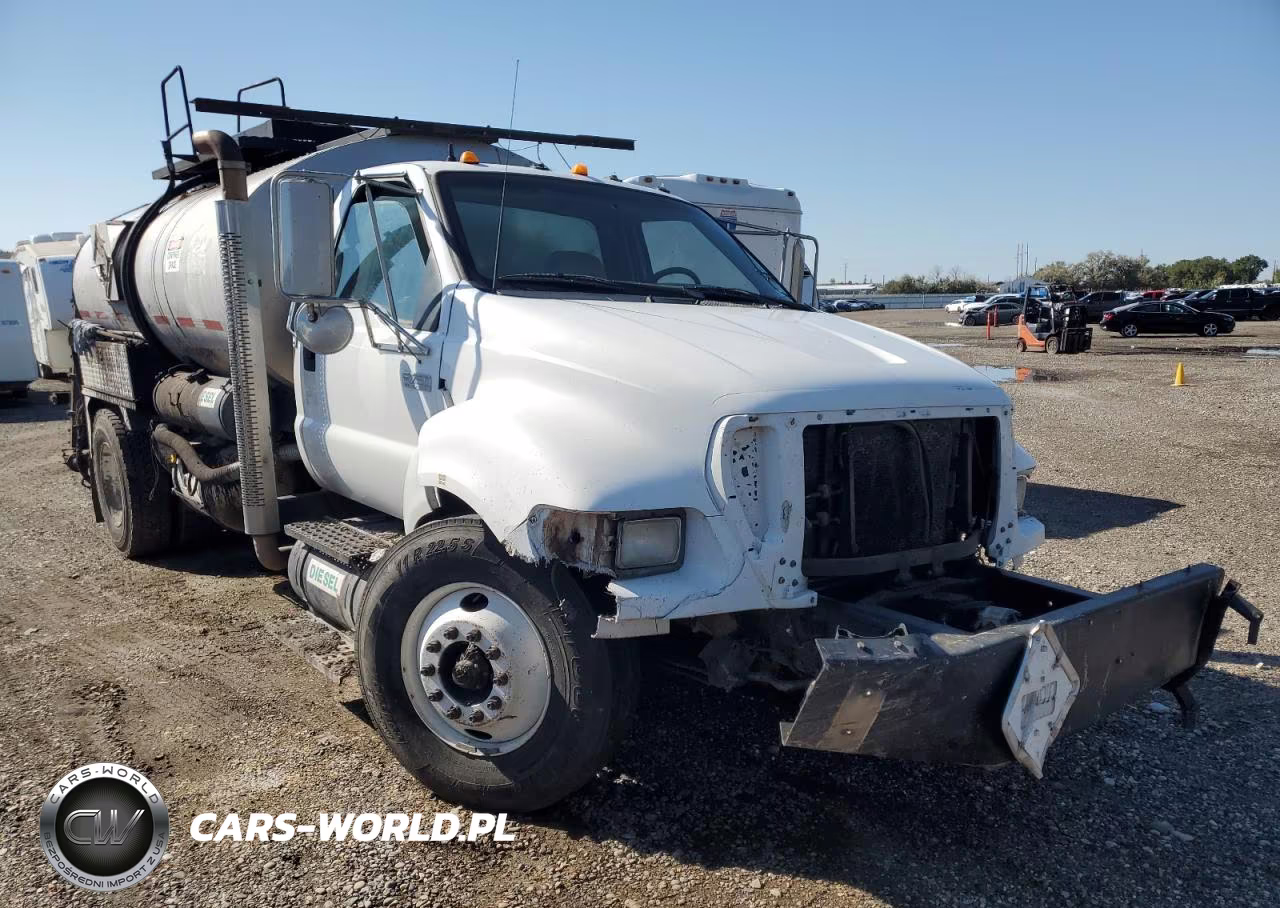 2005 Ford F750 Super Duty Oil Distributor Truck