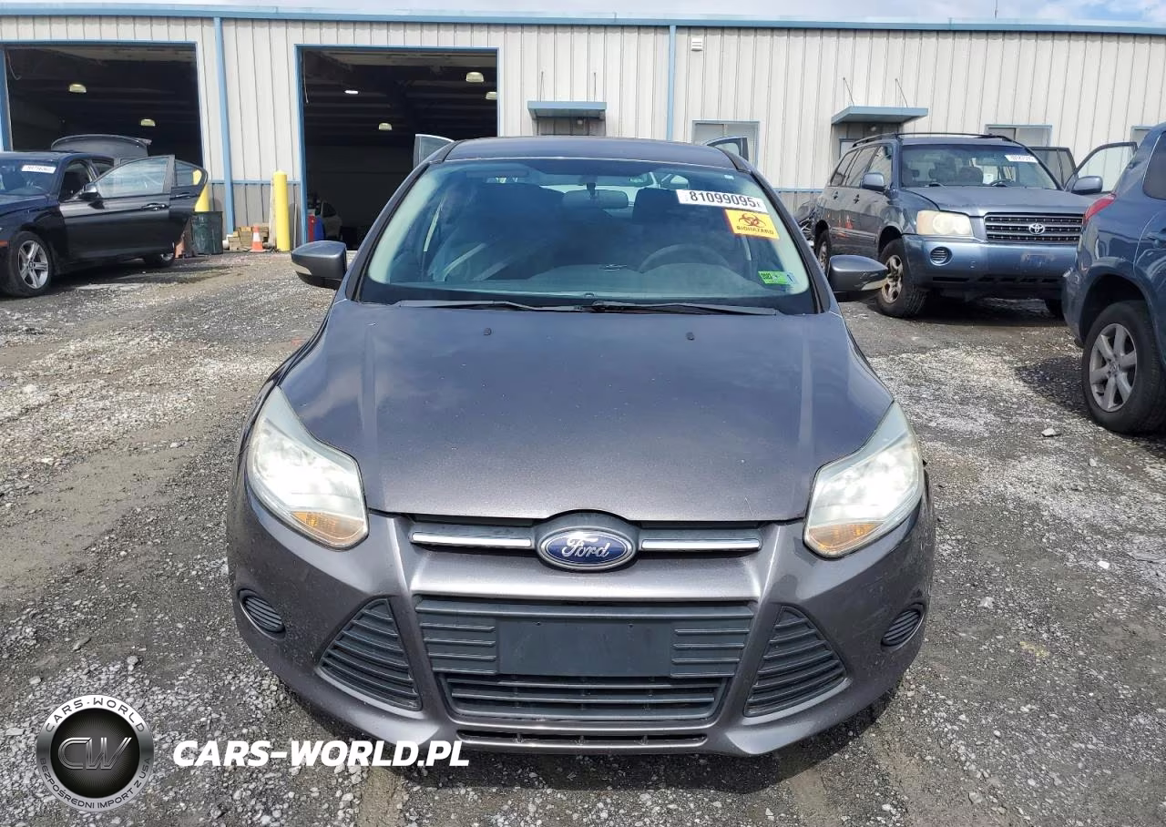 2014 Ford Focus Se VIN:1FADP3F2XEL244631 - 5