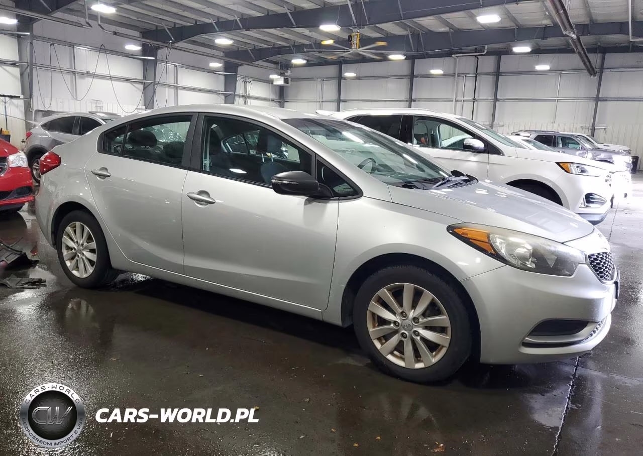 2014 Kia Forte Lx VIN:KNAFX4A6XE5166758 - 4