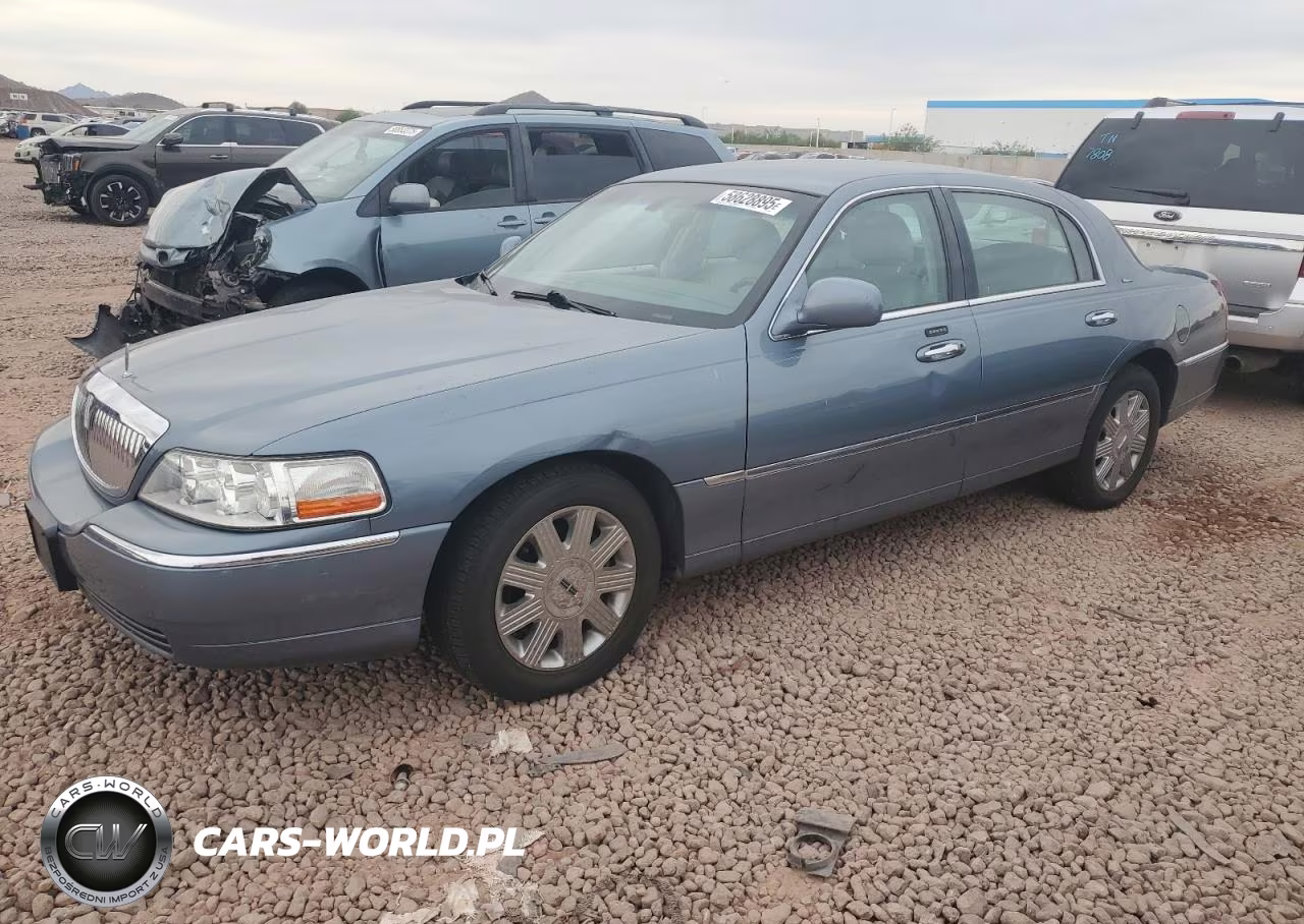 2004 Lincoln Town Car Ultimate