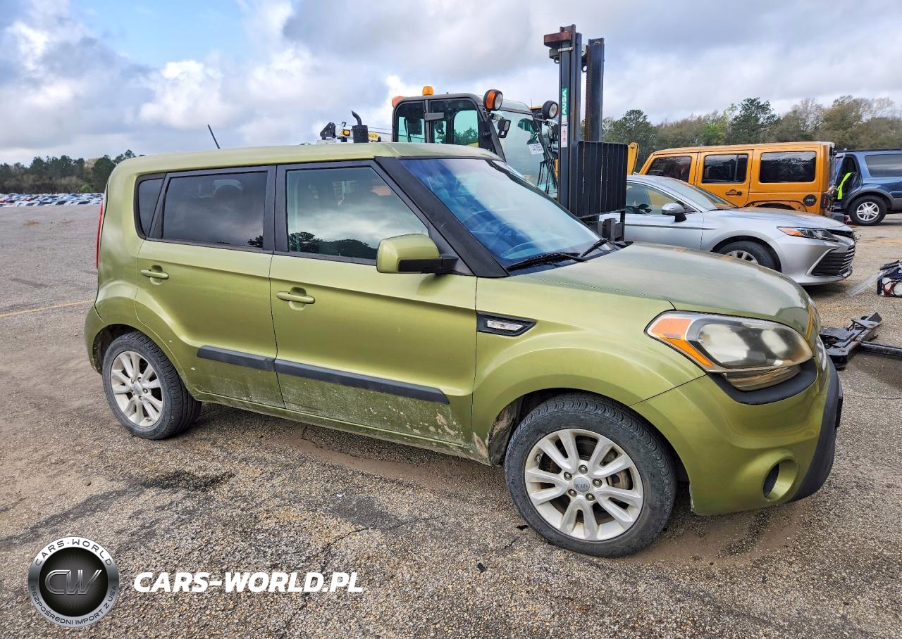 2013 Kia Soul VIN:KNDJT2A58D7482215 - 4