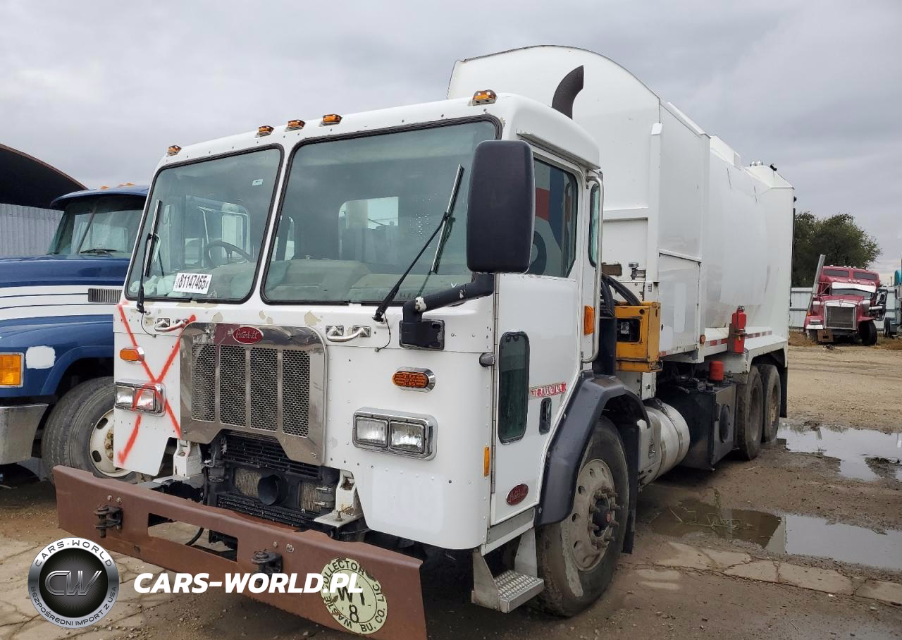 2015 Peterbilt 320 Refuse Truck VIN:3BPZLJ0XXFF269702 - 2