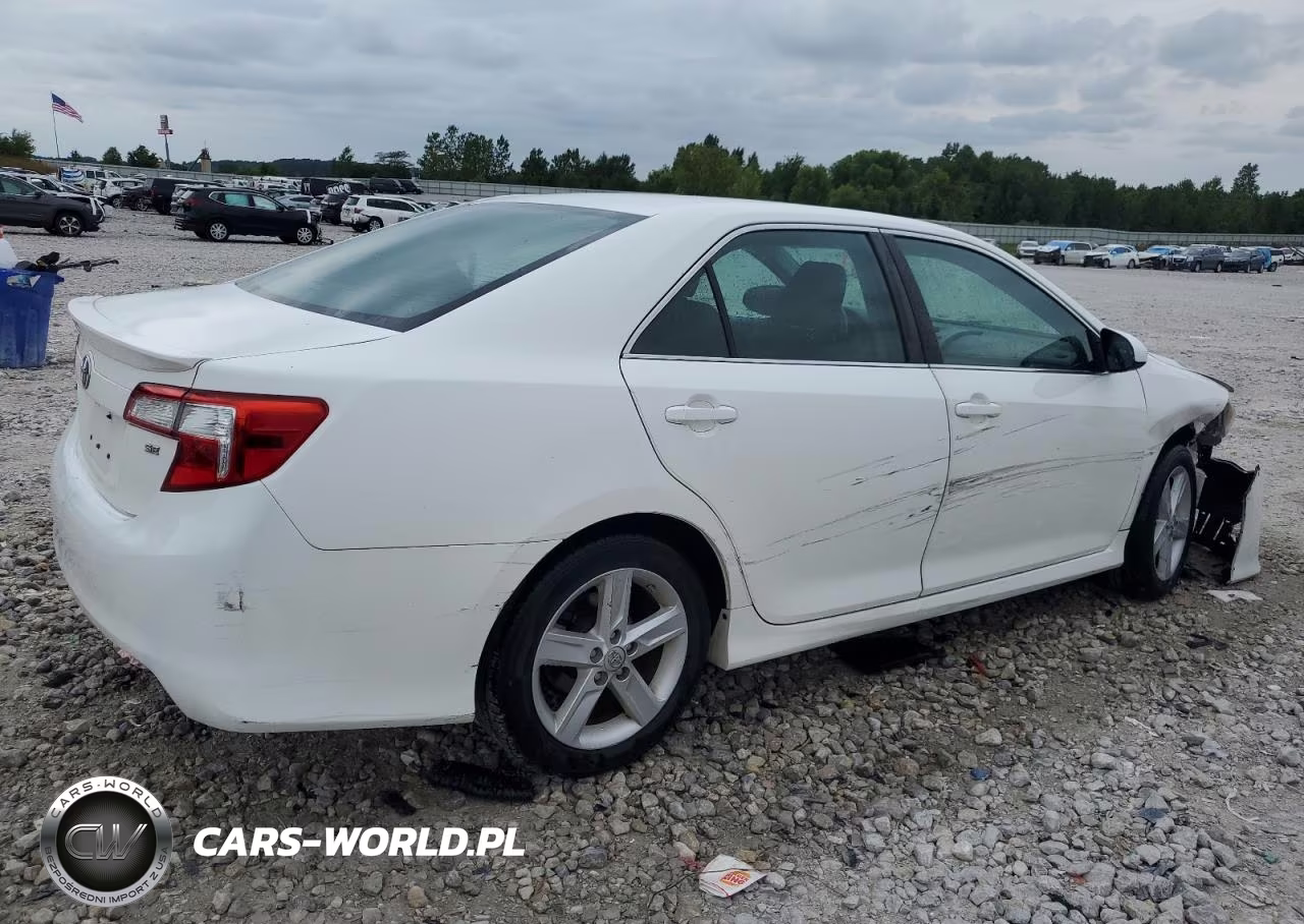 2014 Toyota Camry L VIN:4T1BF1FK6EU805454 - 3