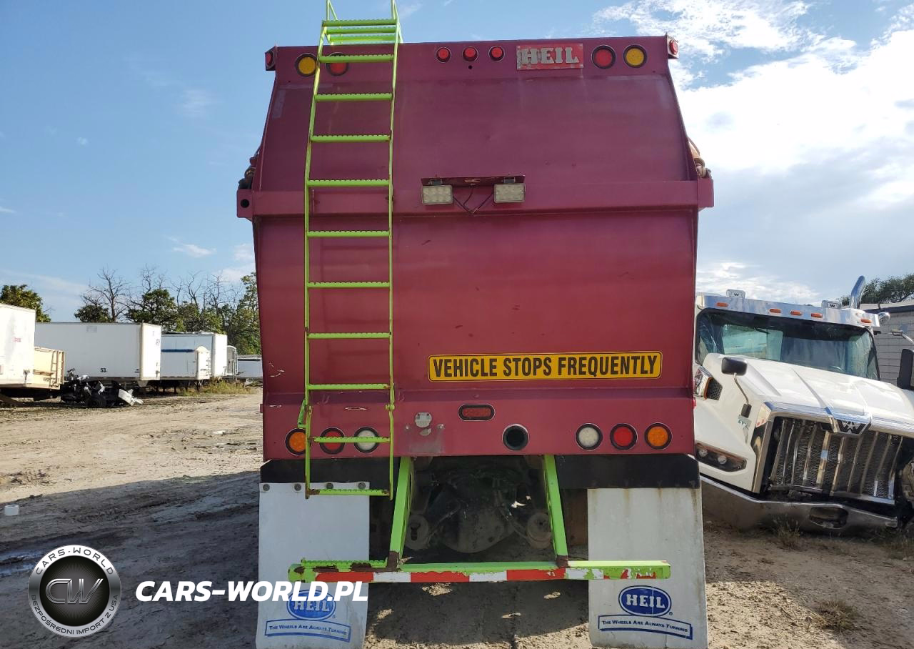 2010 Peterbilt Tractor 320 - Semi Truck VIN:3BPZL00X8AF719964 - 6