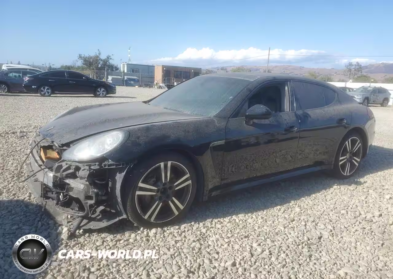2015 Porsche Panamera 2