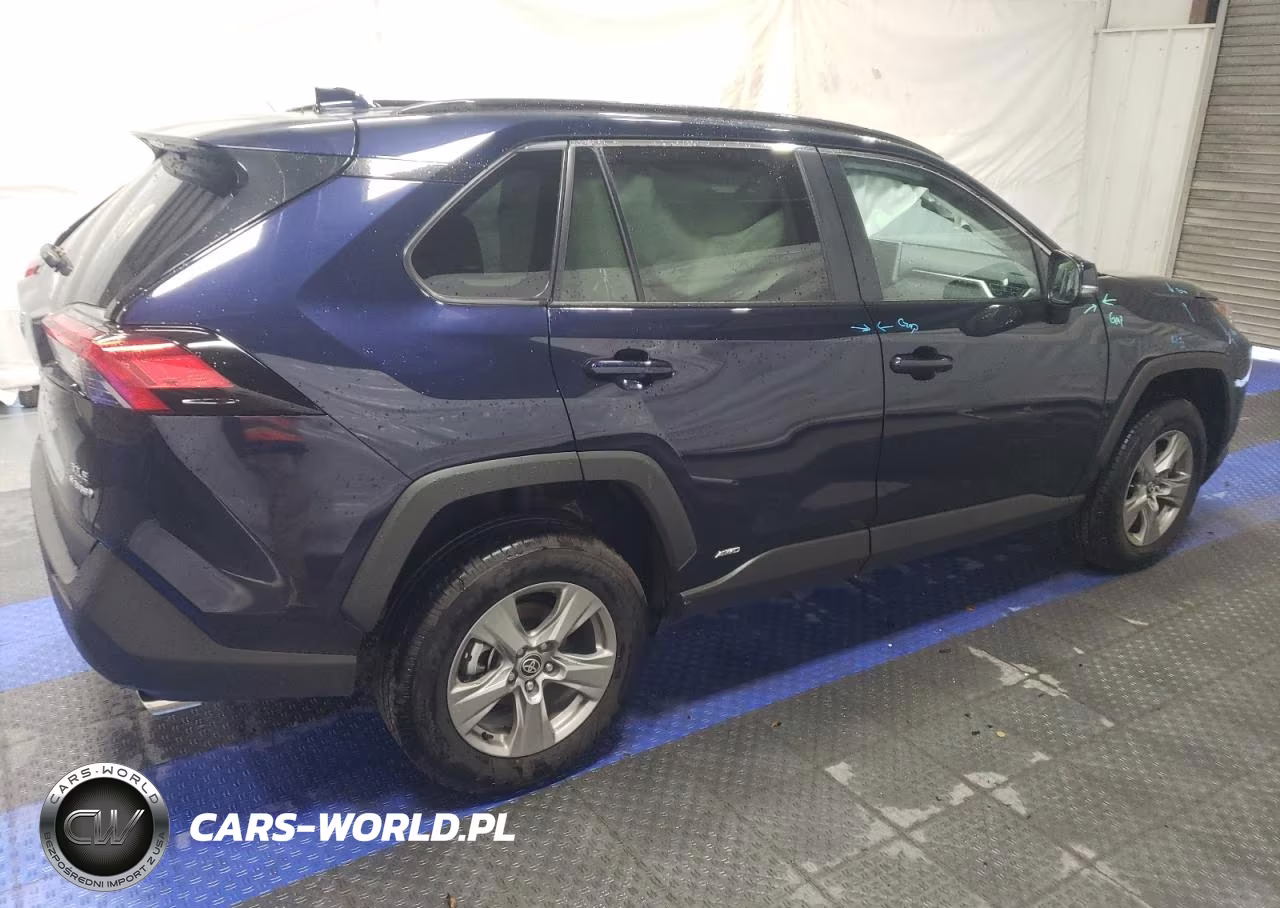 2024 Toyota Rav4 Hybrid Xle VIN:4T3RWRFV4RU152790 - 3