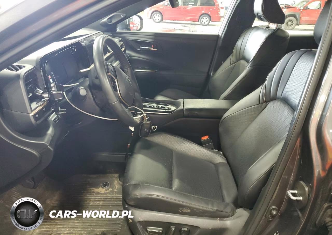 2023 Toyota Crown Limited VIN:JTDAAAAF8P3014523 - 7