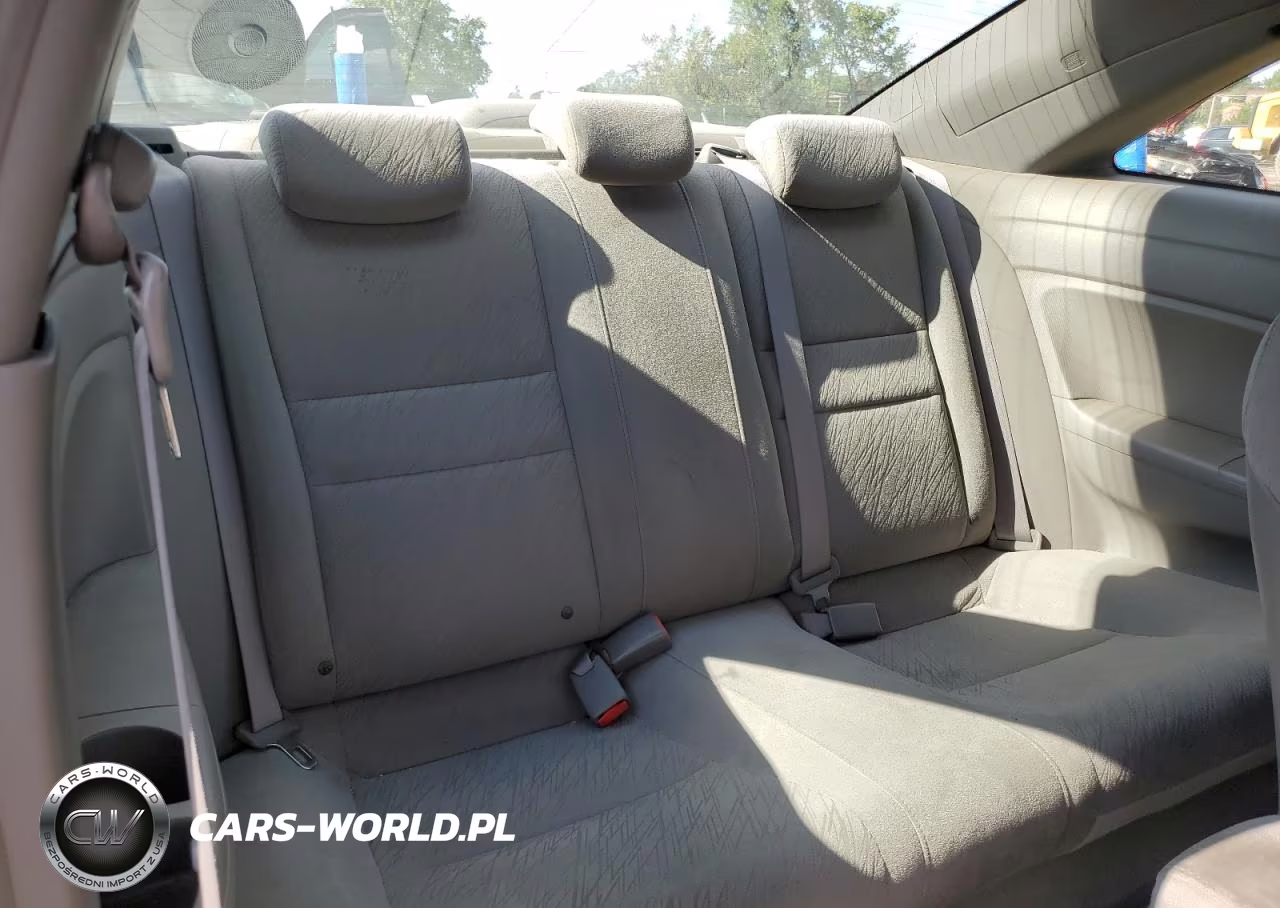 2007 Honda Civic Lx VIN:2HGFG12677H565477 - 10