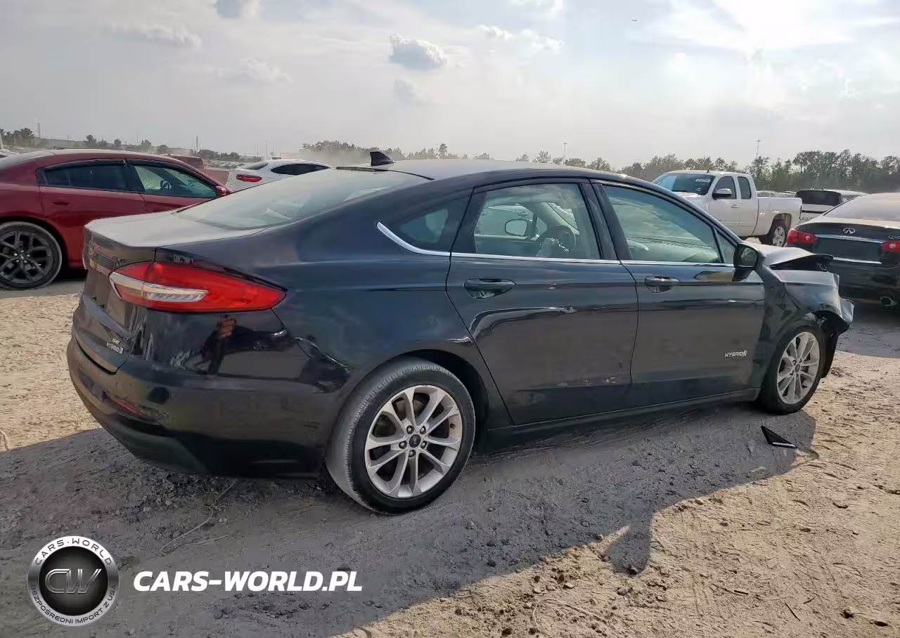 2019 Ford Fusion Se VIN:3FA6P0LU6KR257368 - 3