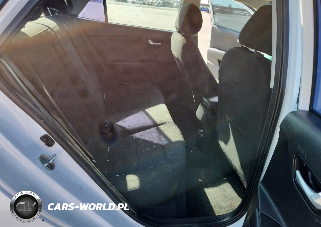2019 Kia Rio S VIN:3KPA24AB1KE180119 - 10