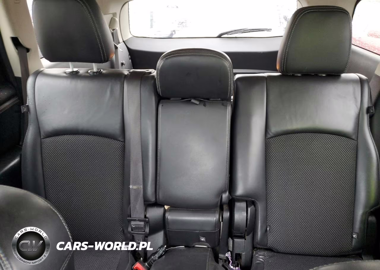 2018 Dodge Journey Crossroad VIN:3C4PDDGG0JT386386 - 10
