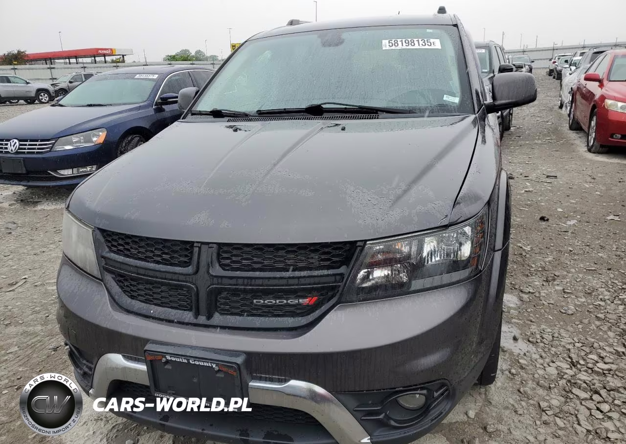 2018 Dodge Journey Crossroad VIN:3C4PDDGG0JT386386 - 5