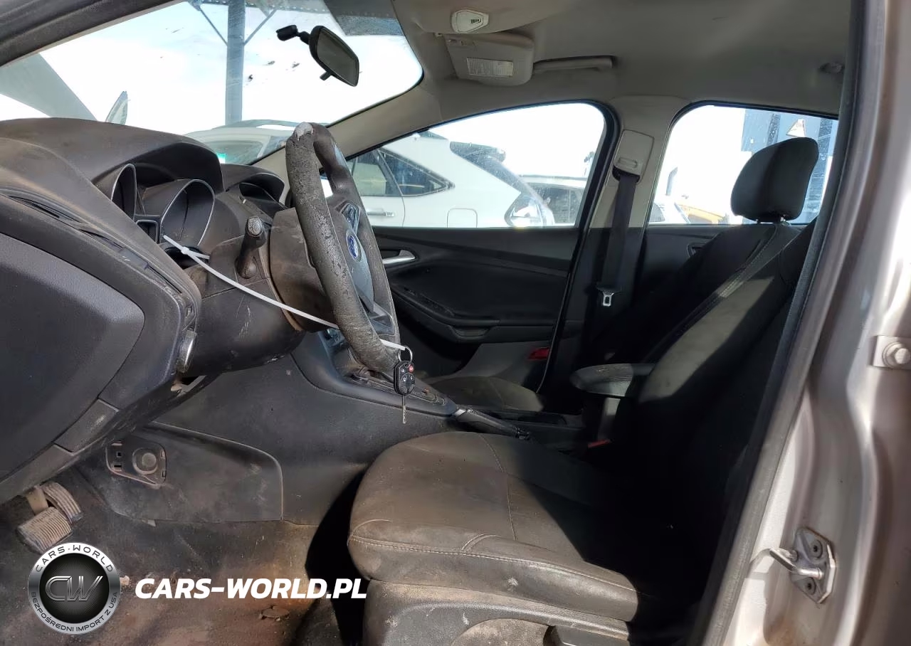 2017 Ford Focus Se VIN:1FADP3FE1HL258156 - 7