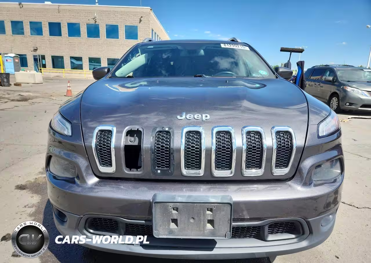 2015 Jeep Cherokee Latitude VIN:1C4PJMCB6FW679603 - 5
