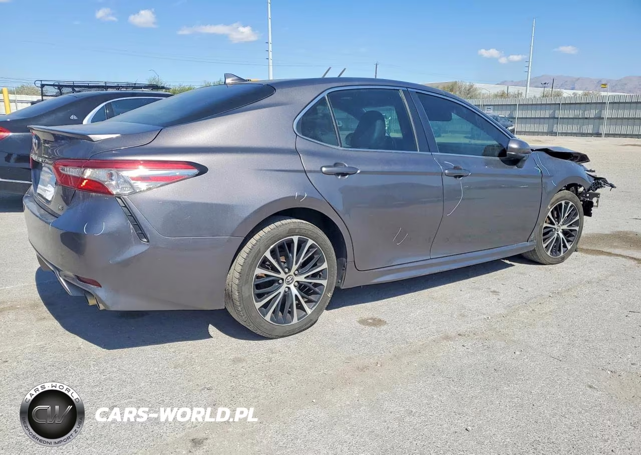 2019 Toyota Camry VIN:4T1B11HK3KU736407 - 3