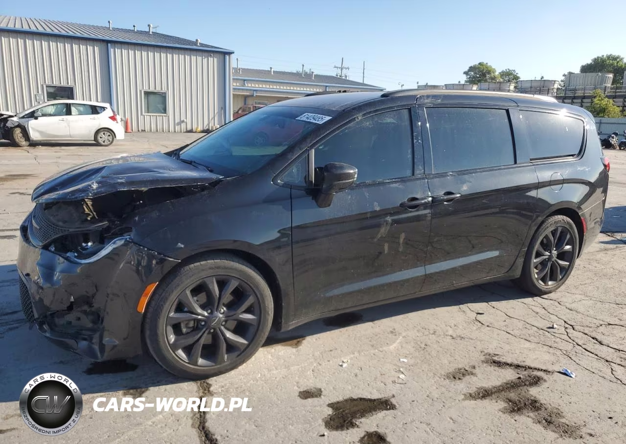 2019 Chrysler Pacifica Touring L Plus