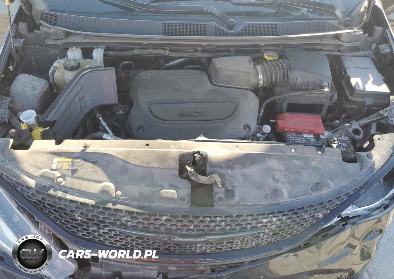2019 Chrysler Pacifica Touring L Plus VIN:2C4RC1EGXKR548574 - 12
