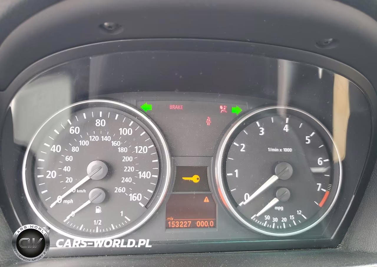 2006 BMW 330 I VIN:WBAVB33546PS14950 - 9