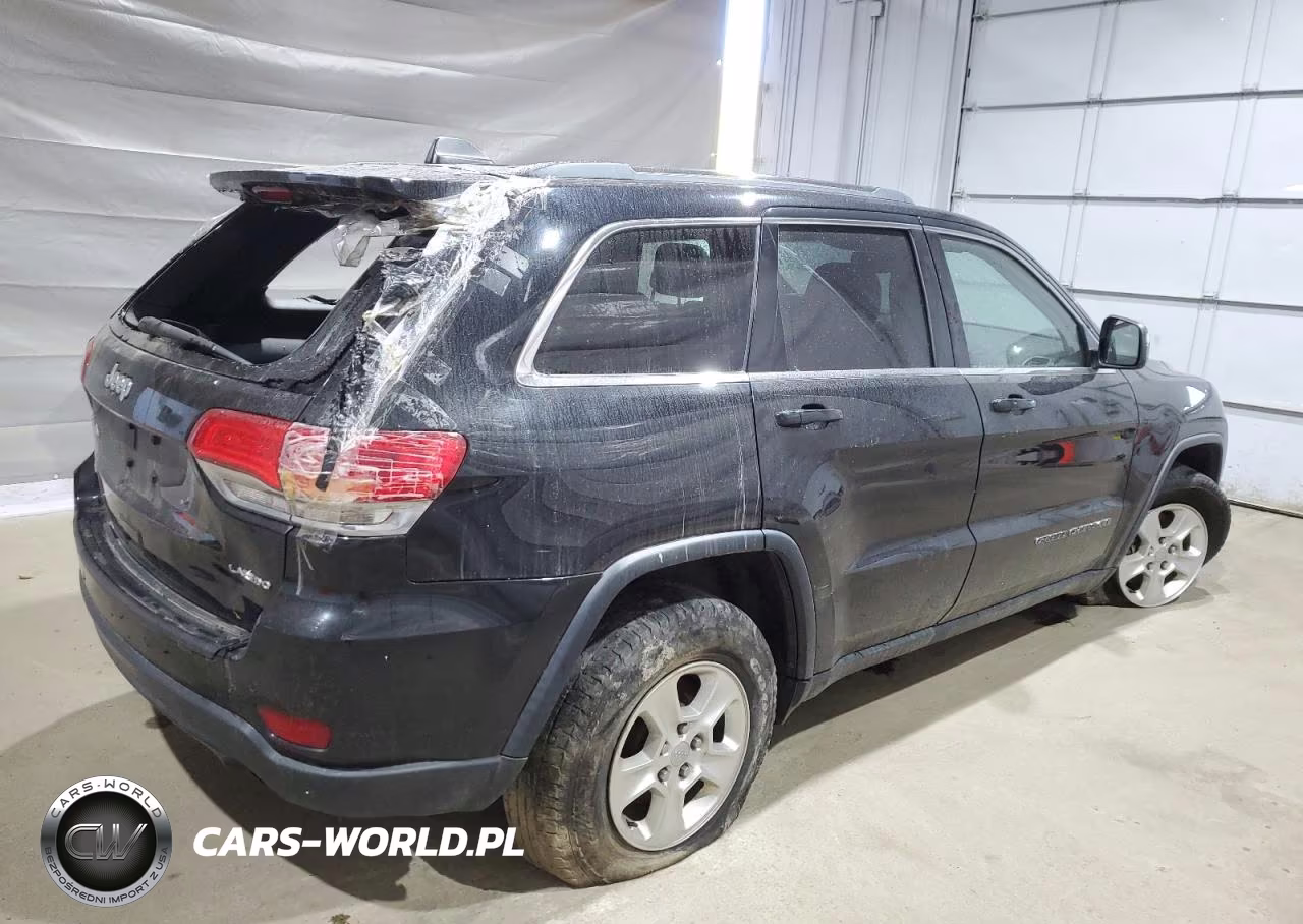 2017 Jeep Grand Cherokee Laredo VIN:1C4RJFAG4HC632450 - 3