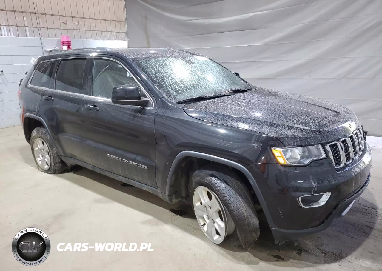 2017 Jeep Grand Cherokee Laredo VIN:1C4RJFAG4HC632450 - 4