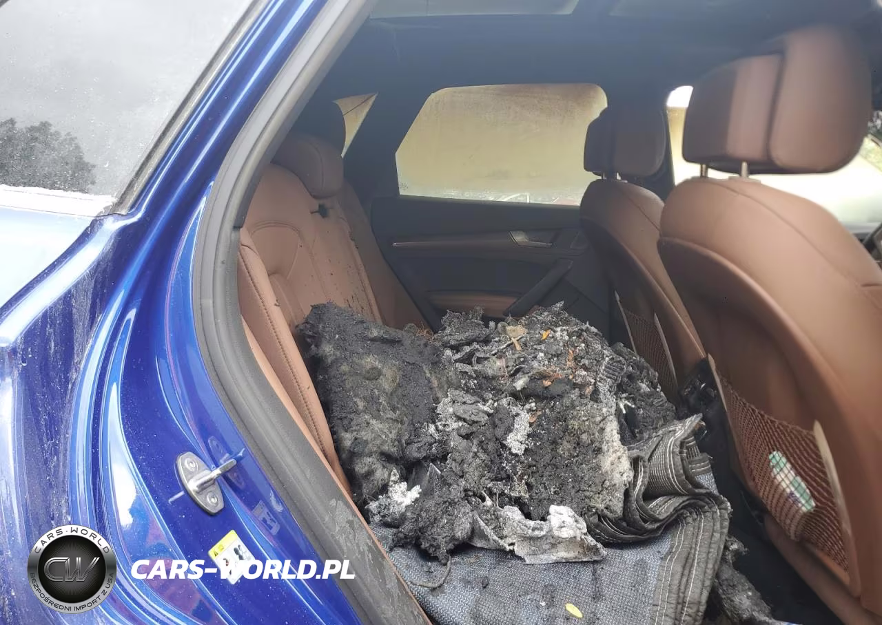 2021 Audi Q5 E Premium Plus VIN:WA1E2AFY9M2135047 - 11