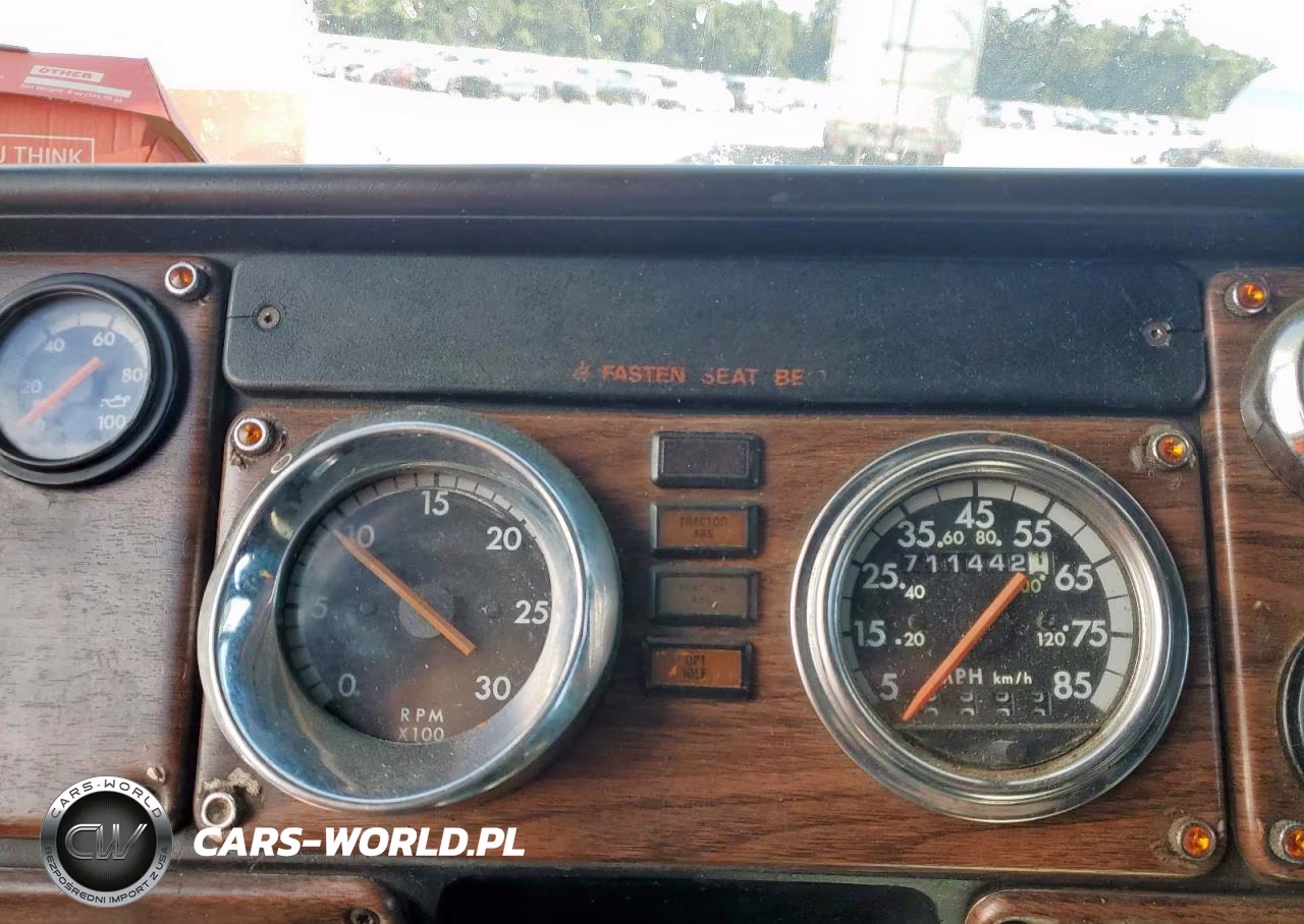 2001 Freightliner Fld120 Semi Truck VIN:1FUJAHCG61LG86064 - 8
