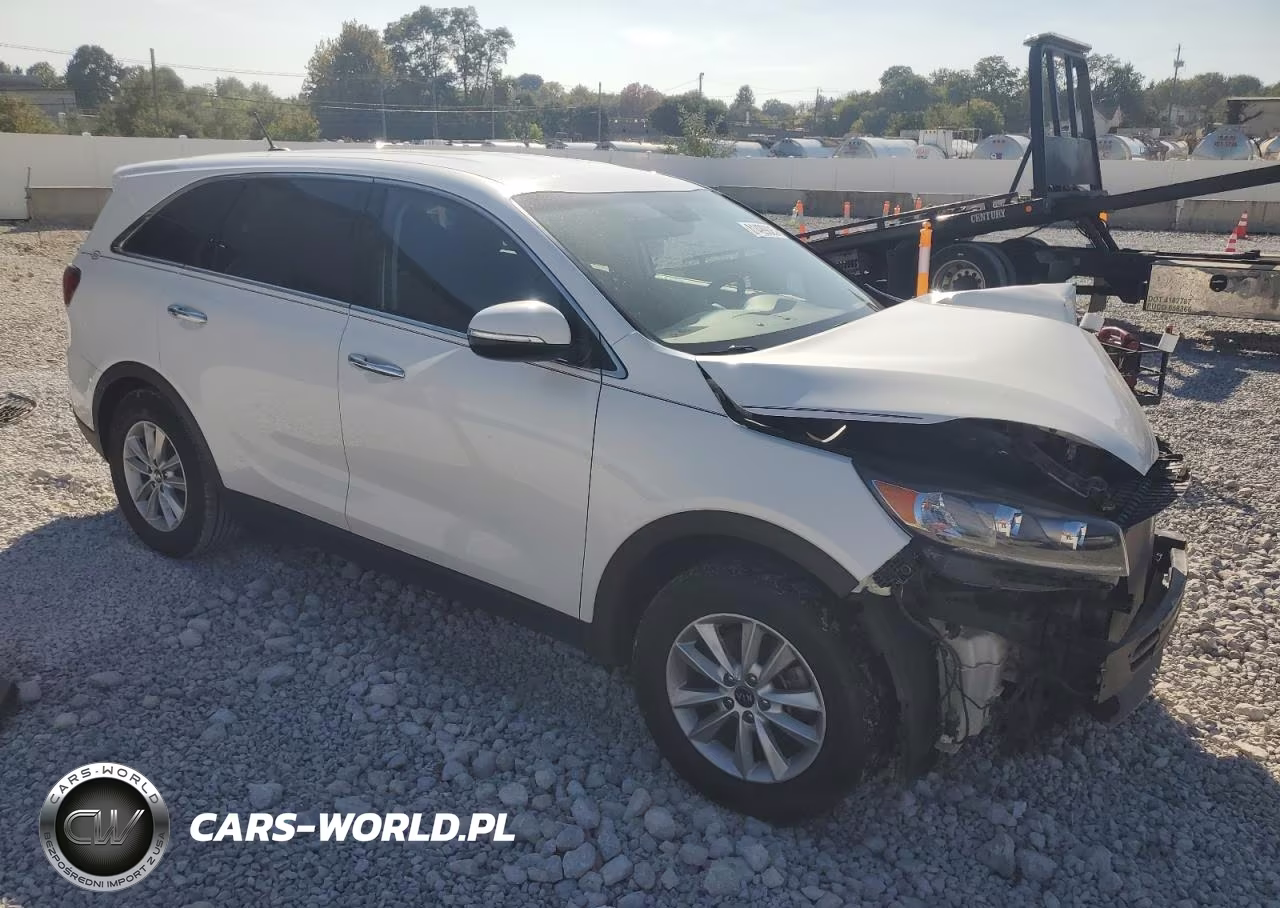 2020 Kia Sorento S VIN:5XYPG4A5XLG620607 - 4