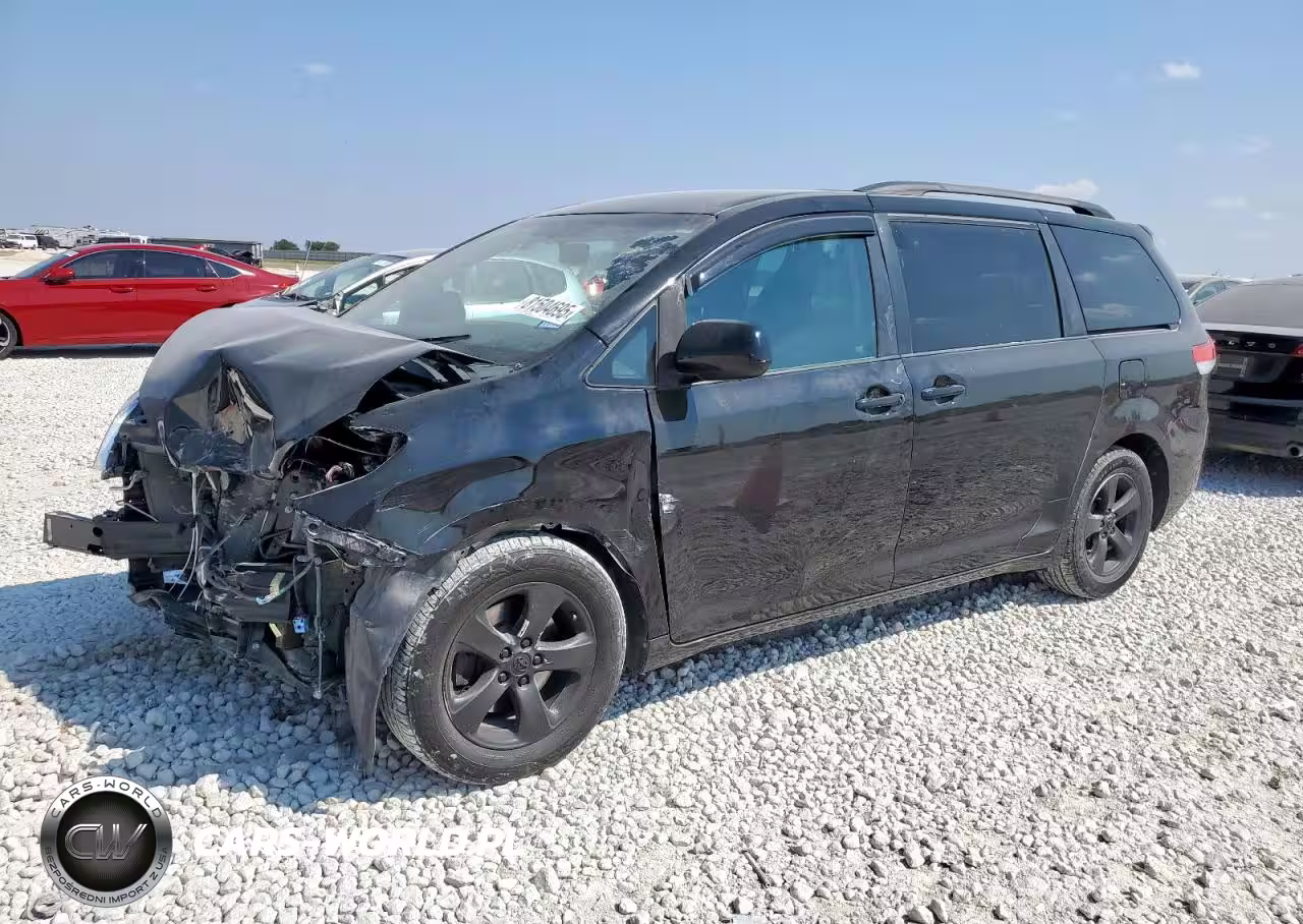 2011 Toyota Sienna Le