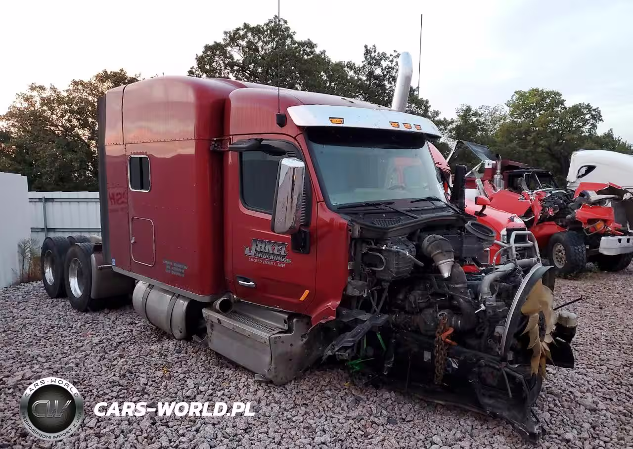 2014 Peterbilt 579 Semi Truck