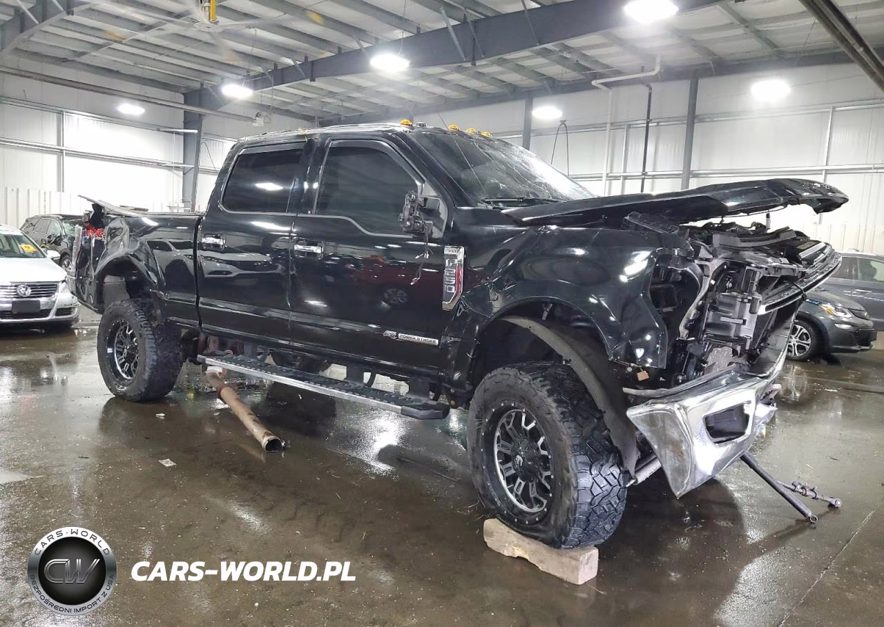 2018 Ford F250 Super Duty VIN:1FT7W2BT0JEB94940 - 4